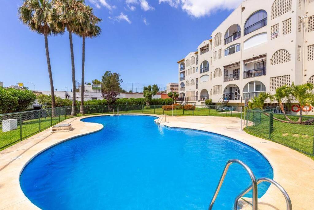 Carihuela Front Beach توريمولينوس المظهر الخارجي الصورة